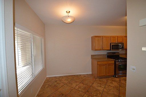 4th image of 2000 Gravel Hill St Unit 104