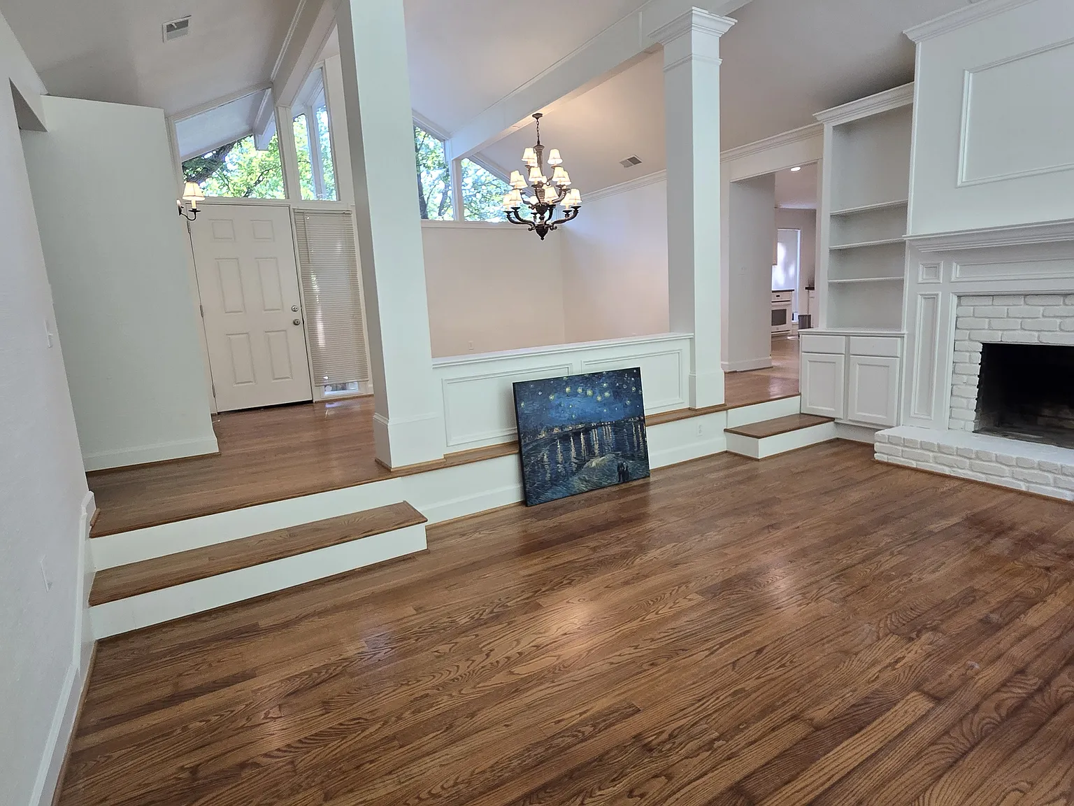 4 bed, 2.5 bath, 2647 sqft, $3,195 — Photo 3