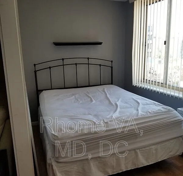 922 24th St NW #509 — Photo 8