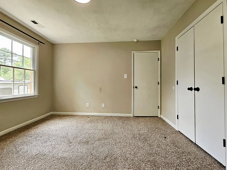 7490 Beverly Dr — Photo 20