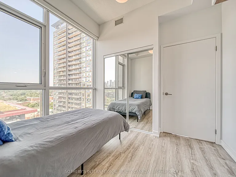 200 Sackville St #Penthouse 08 — Photo 23