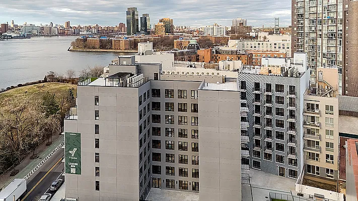 Rented by Nooklyn NYC LLC | media 59