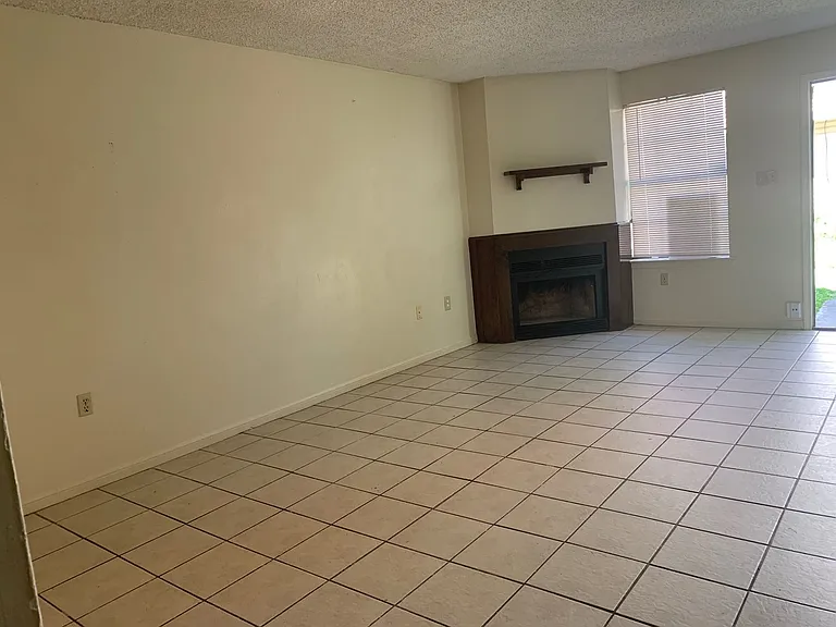 8150 Bayou Fountain Ave — Photo 4