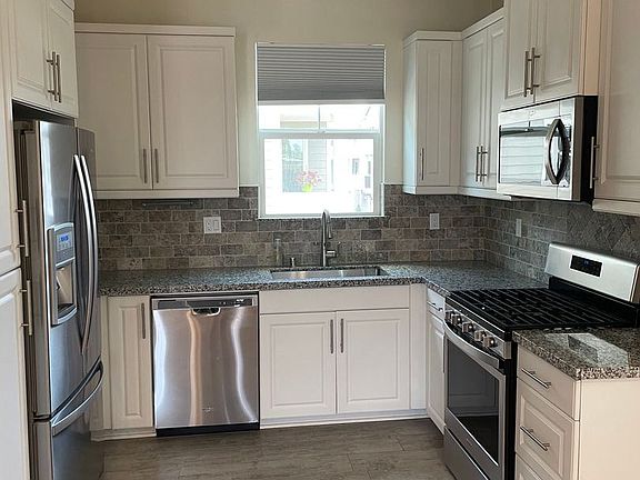 5th image of 501 Finch Ln