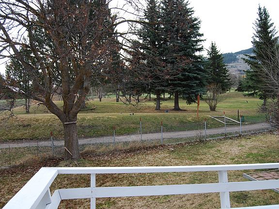 908 Front Deck view