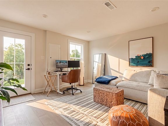 5th image of 107 Sage Dr