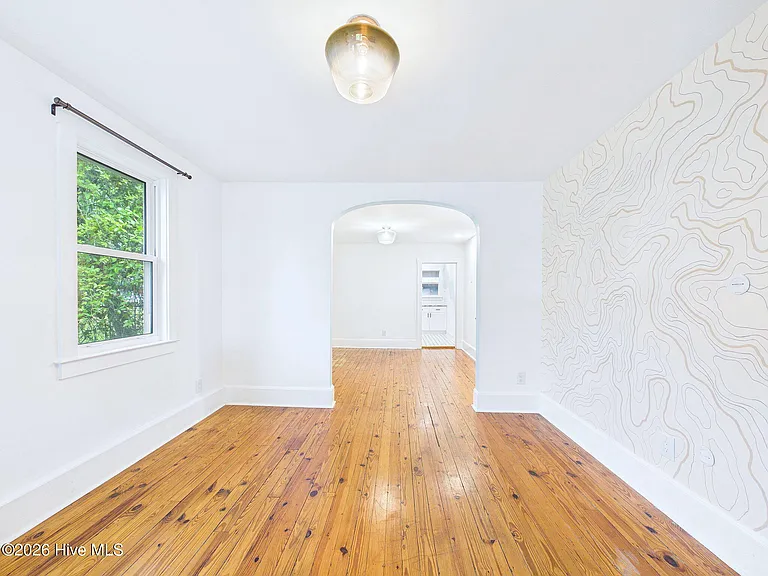 418 S 8th St — Photo 13