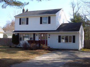 13 Pinebrook Dr, Morrisonville, NY 12962