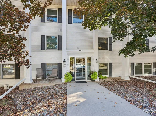301 3rd St S APT 103, Stillwater, MN 55082