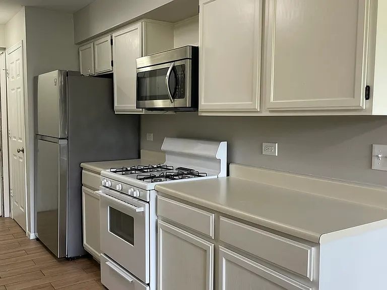 462 Village Creek Dr #462 — Photo 4