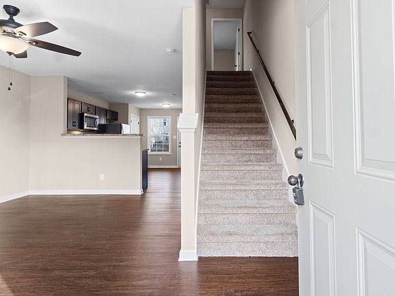 3rd image of 1465 Amberjack Ct #E