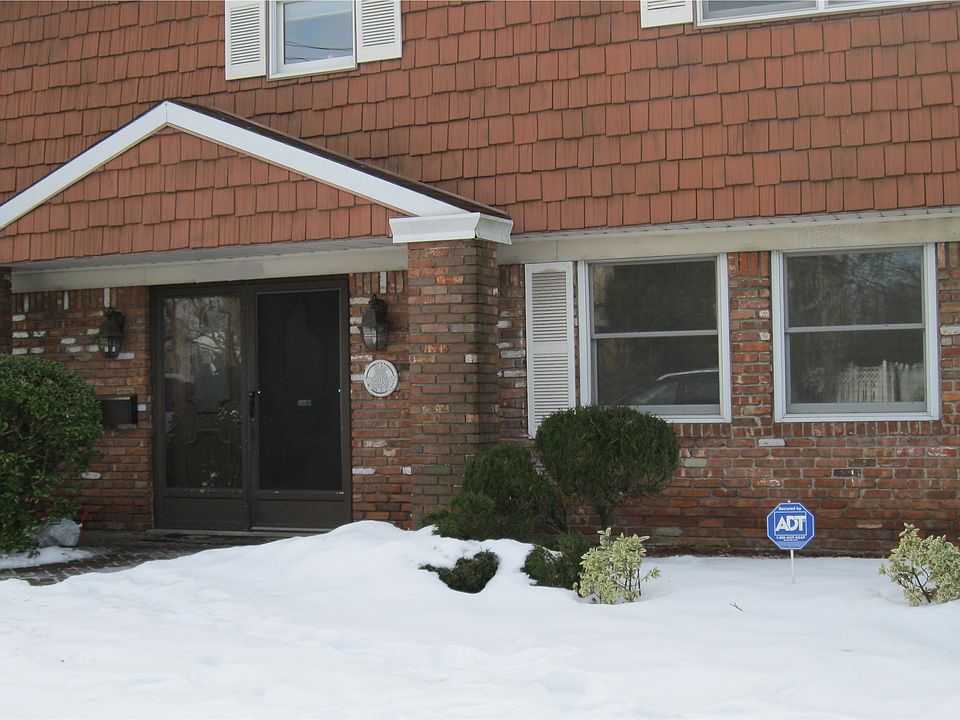 1st image of 41 Dawson Cir