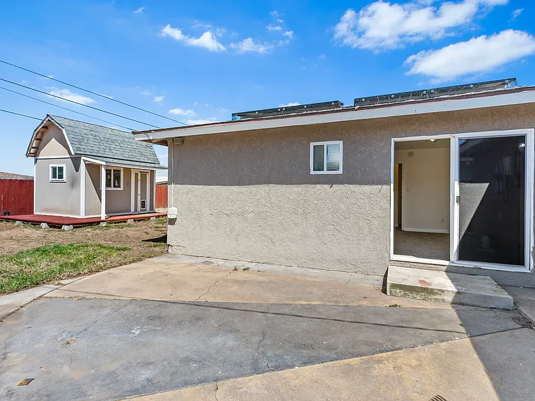 1140 Gaywood St — Photo 16