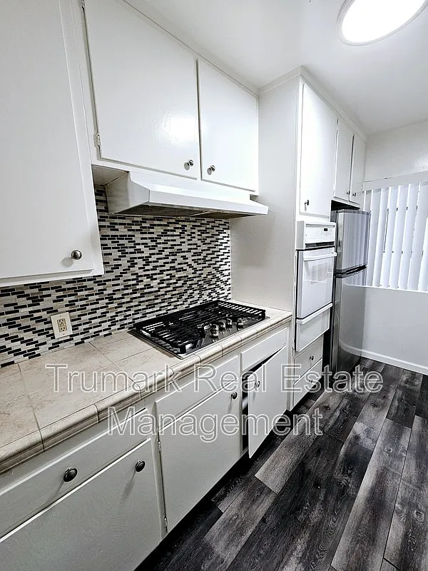 Building Photo - 621 W California Ave #2