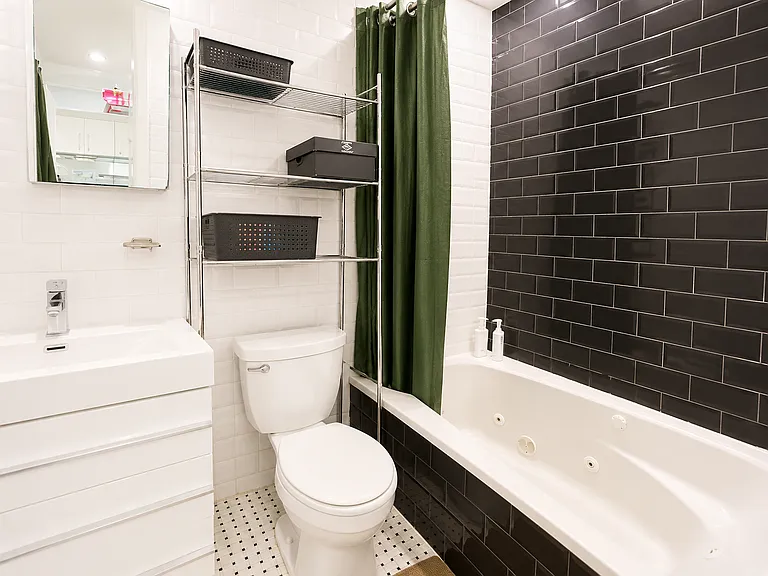 1102 Jefferson Ave #1A — Photo 15