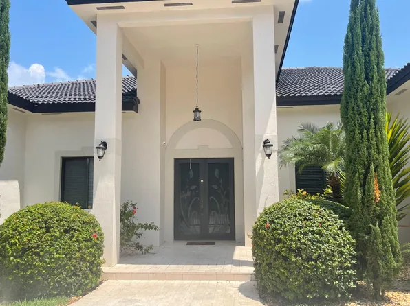 9741 NW 130th St, Hialeah Gardens, FL 33018