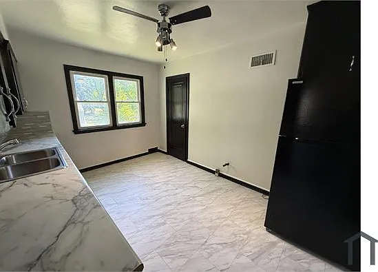 3630 W Nash St — Photo 3