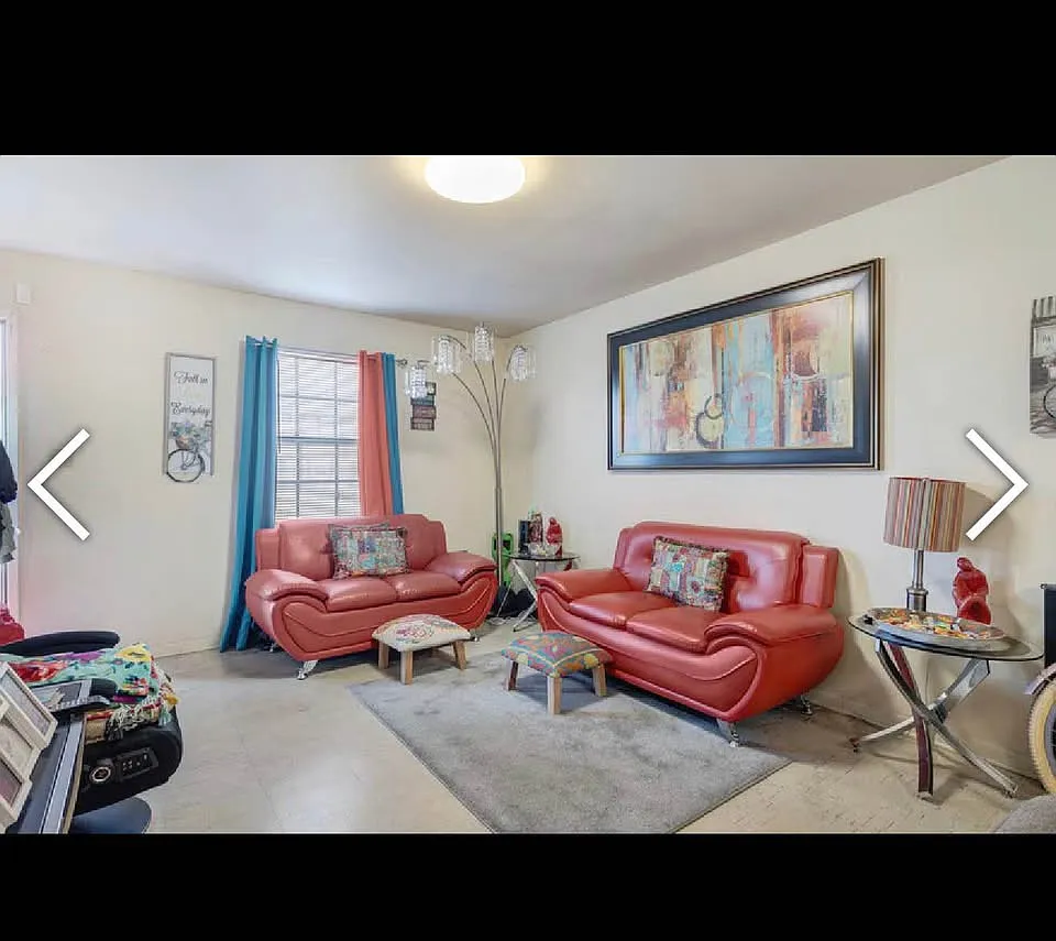 2 bed, 1.5 bath, 840 sqft, $895 — Photo 2