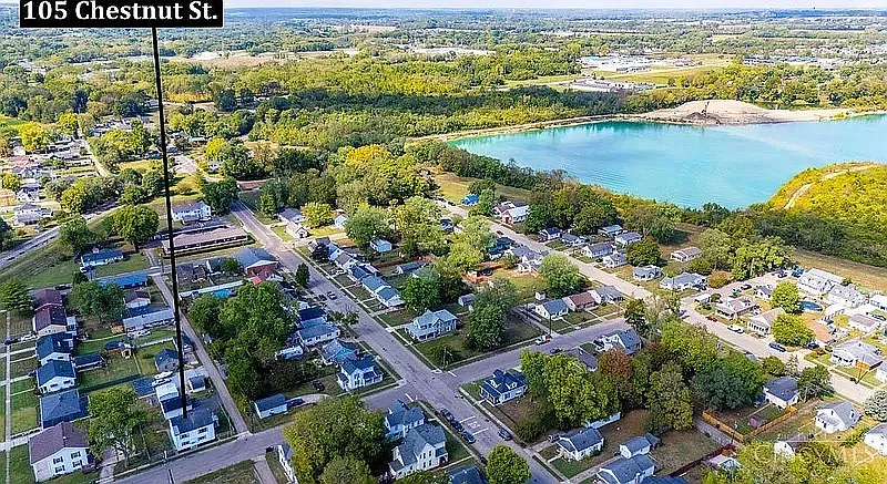 2 bed, 933 sqft, $1,300 — Photo 3