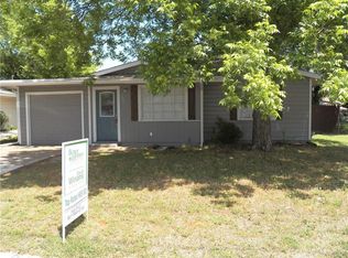 308 Bellaire Dr, Hurst, TX 76053