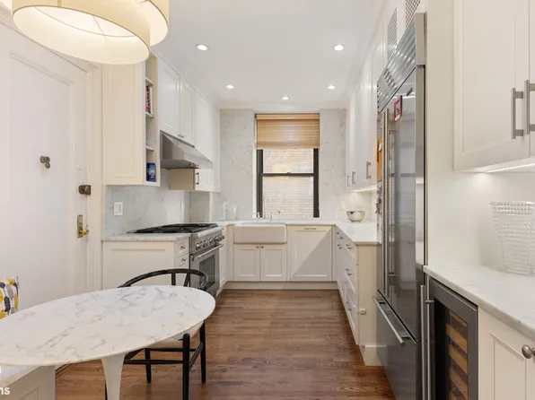 840 Park Avenue image 7 of 7