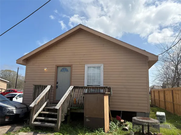 122 Gulls Cut S, Baytown, TX 77523