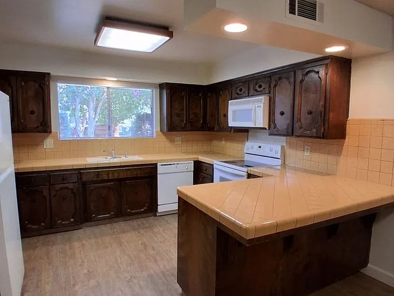 6061 N Bungalow Ln #102 — Photo 6