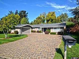 9 Ross Dr, Moraga, CA 94556