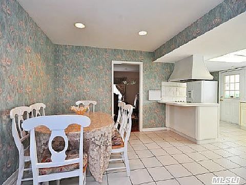 5th image of 17 Wildwood Dr