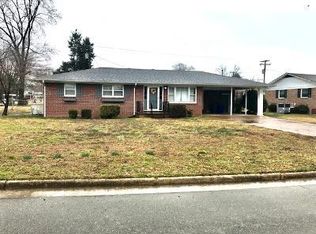 2105 Hixon Ave, Florence, AL 35630