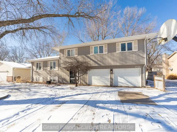 2516 Cochin St, Grand Island, NE 68801
