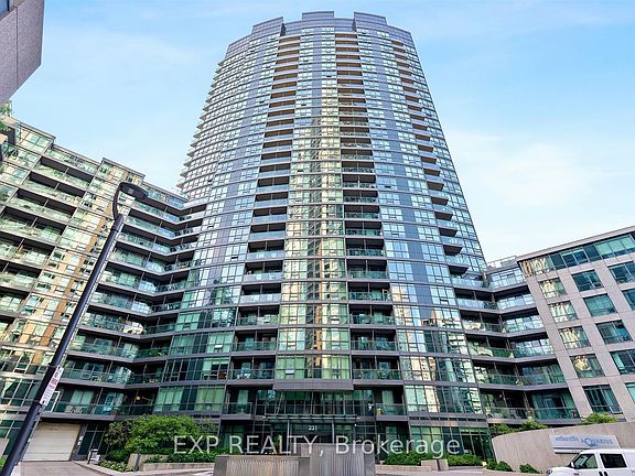 3rd image of 231 Fort York Blvd #623