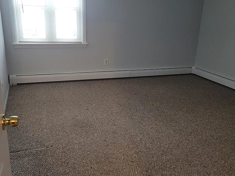 695 N Main St #7 — Photo 7