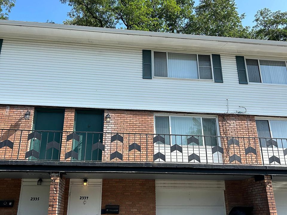 1st image of 2337 Newton St