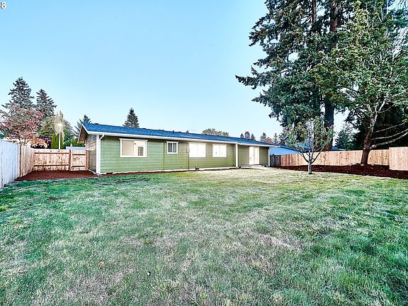 3rd image of 8618 NE 149th Ave