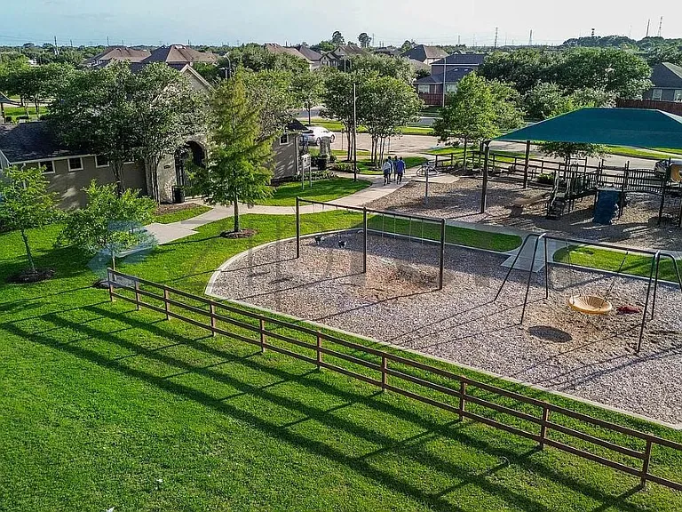 4218 Kendall Rock Ln — Photo 27