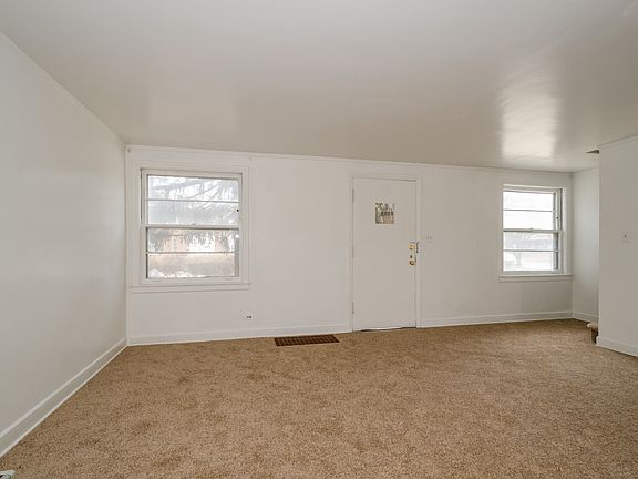 3rd image of 429 Dodge Ave #A