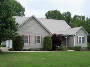 1206 Timberlake Dr, Dexter, MO 63841