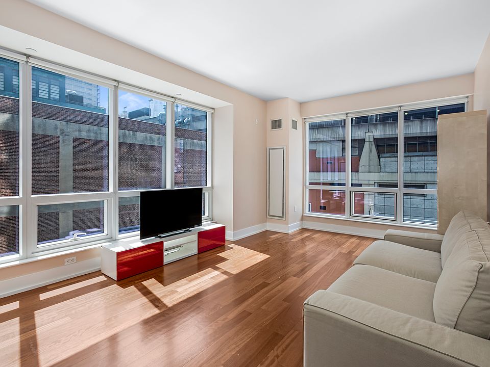 1st image of 350 W 42nd St APT 5K