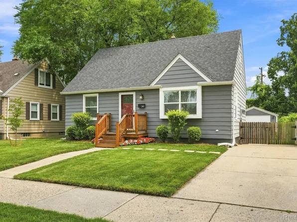 310 N Edgeworth Ave, Royal Oak, MI 48067