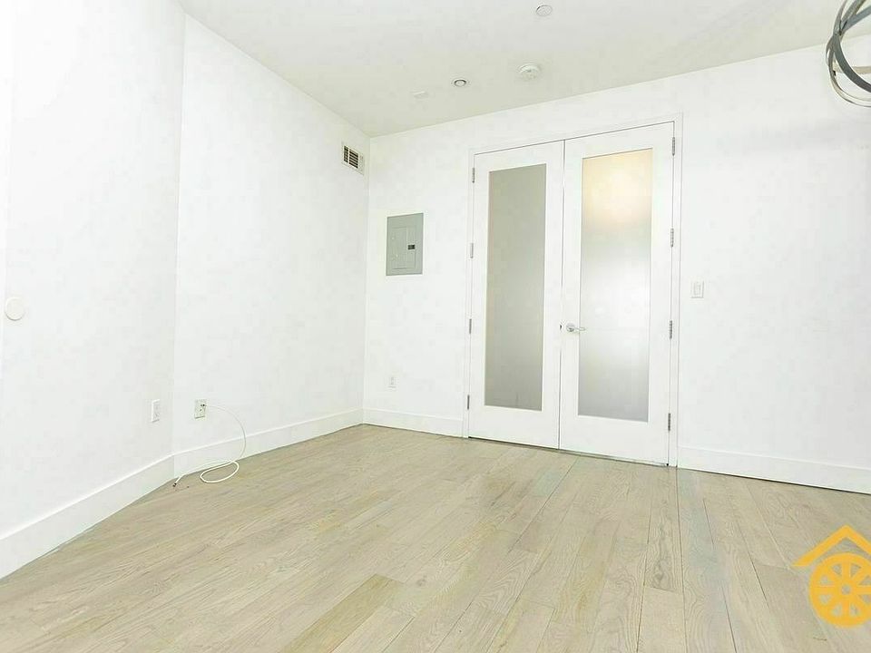 1st image of 1070 Bergen St #1G