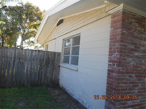 4th image of 1715 Meadowbrook Ave