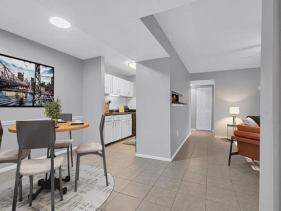 2nd image of 8100 Bayfield Rd #2B-2Ba-918Sqft