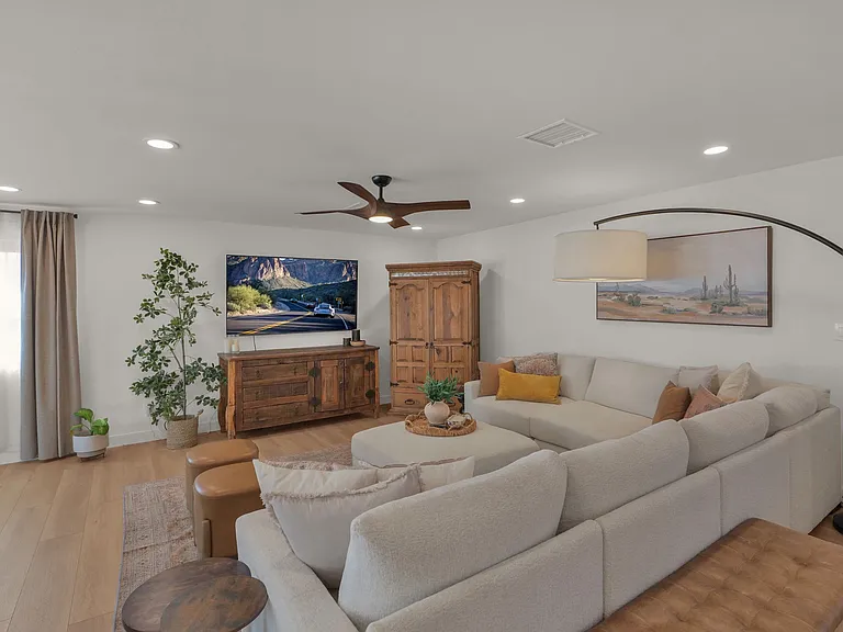 14623 N Winston Ln — Photo 1