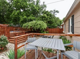 8008 Madison Ave, Kansas City, MO 64114