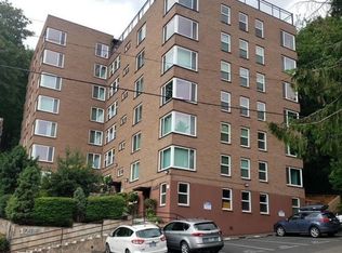 1205 SW Cardinell Dr UNIT 305, Portland, OR 97201