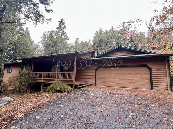 17600 Brentwood Ln