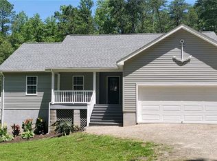 208 Revere Landing Ln, Wake, VA 23176