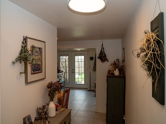 3rd image of 3 Walnut St