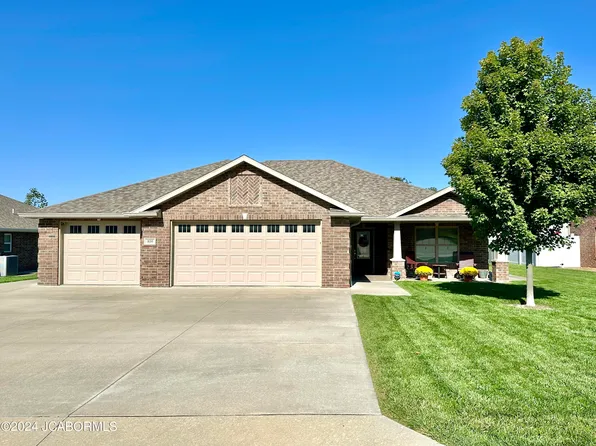 810 Jace Dale Ct, Jefferson City, MO 65109